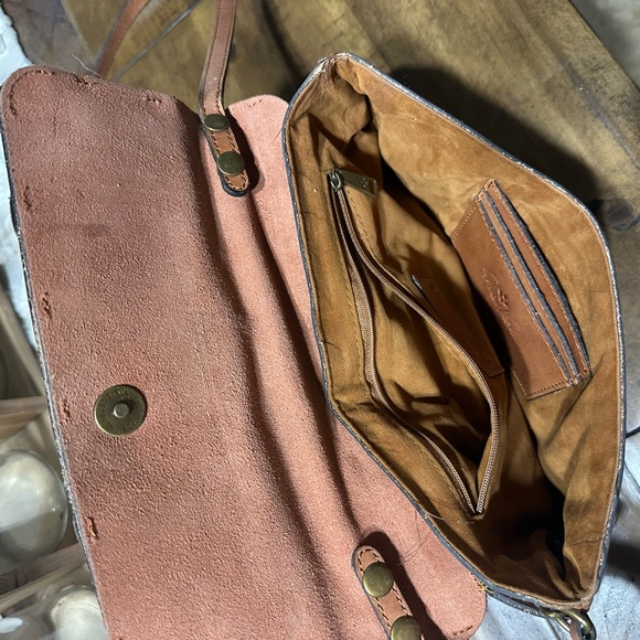 Patricia Nash Leather Crossbody Bag - Picture 3 of 5